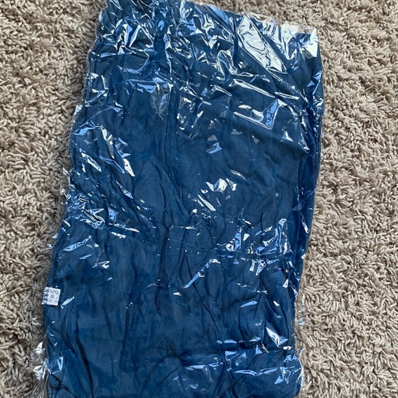 Blue Hijab - Picture 1 of 1